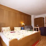 Humlerhof 3*